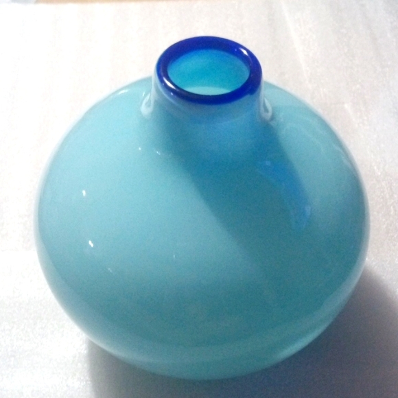 Tiffany Blue with Cobalt Rim Glass Blown Bud Vase. glossy Round. - Picture 1 of 3